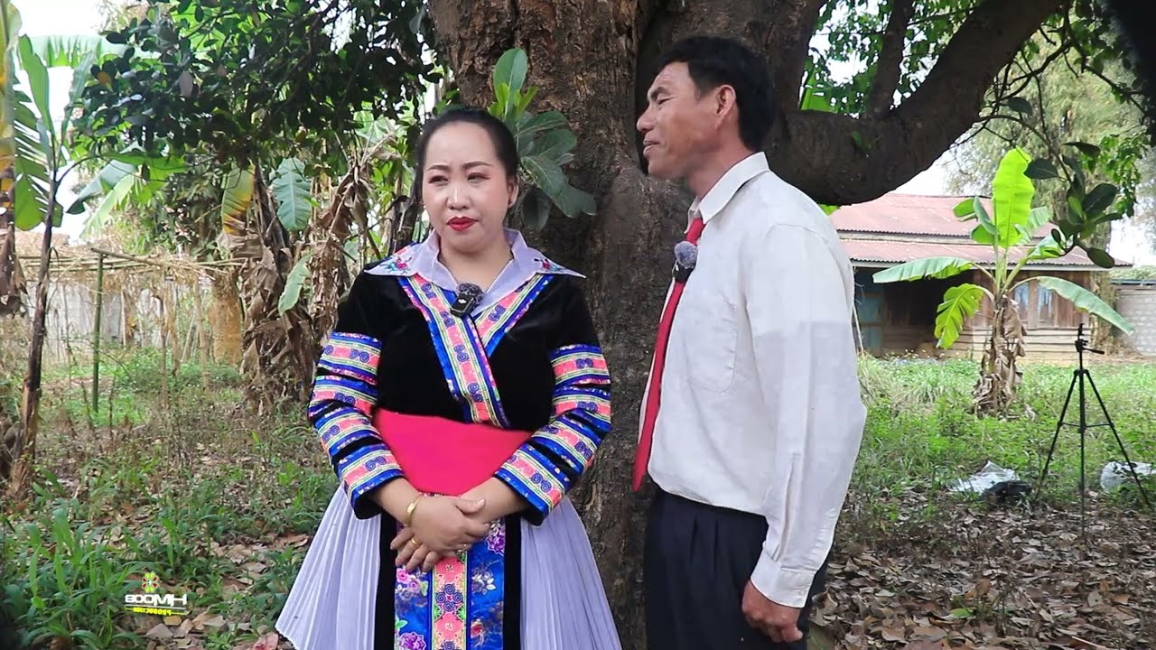 Kwv txhiaj hlub los yuav tsis sib tau vim koj muaj poj niam lawm by  Paj tag Lis thiab Vam neeb Ham