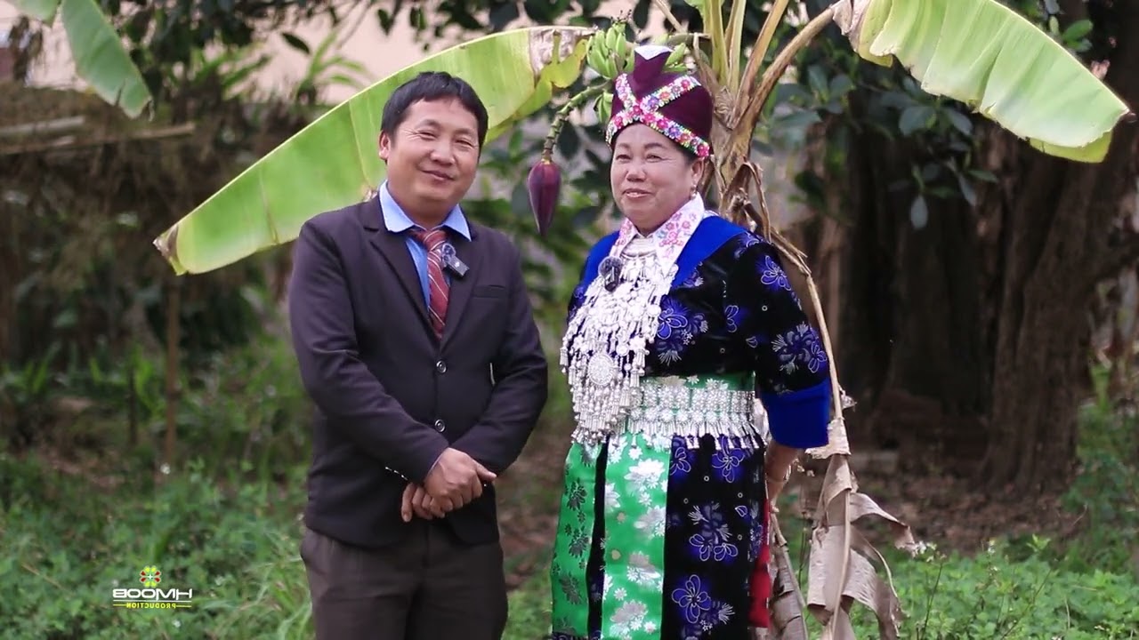 Kwv txhiaj peb cov txiv tsev yeej nyiam cov poj niam txawj ua haib by Nkauj xis xyooj thiab Pov Muas