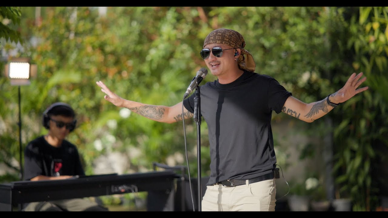 ICU Kub Vaj – Nkauj Hmoob Dai Siab (Piano Live Session.)