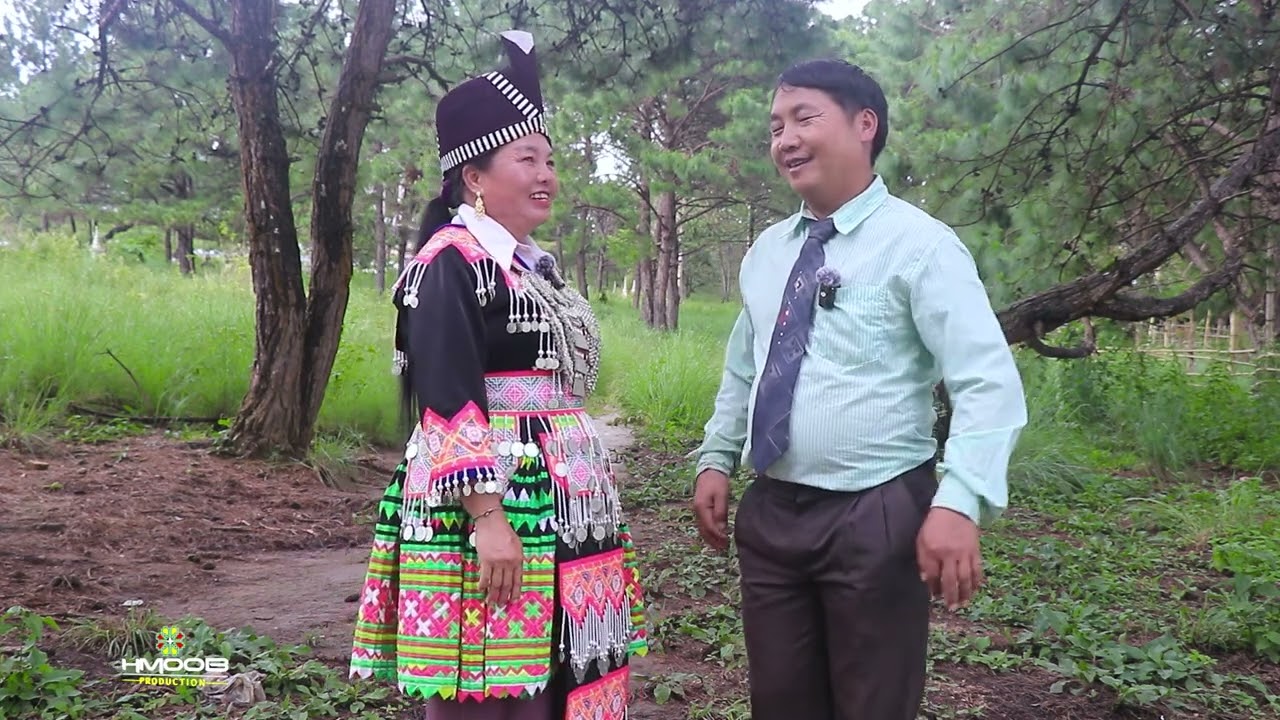 Kwv txhiaj twb rov qab tau sib ntsib dua los tseem tsis sib tau  thiab by Pov Muas thiab Kaj siab Vaj