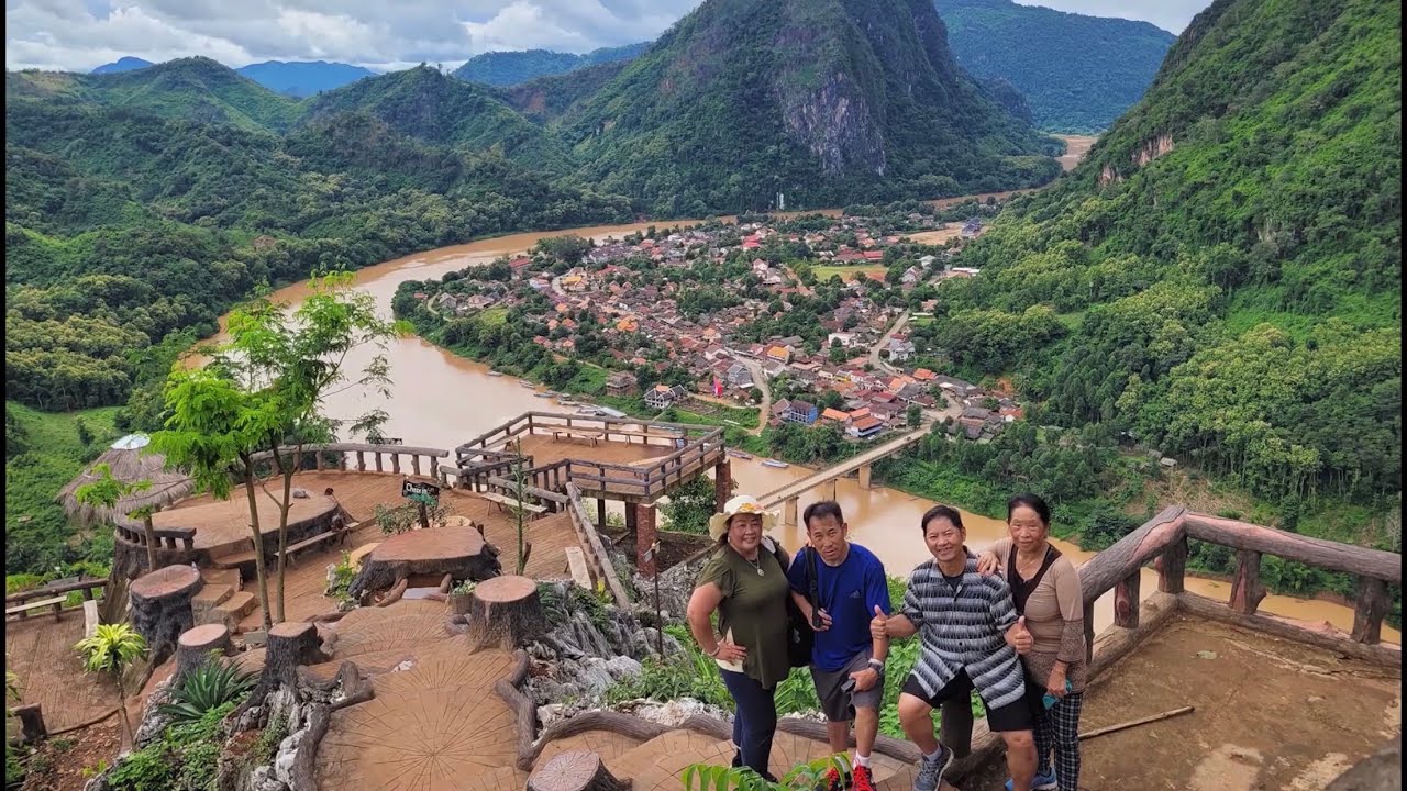 (Yog Duab Xwb)..  Tso Cia Tau Saib Thaum Laus2 Ncig Tsi Taus Lawm!!