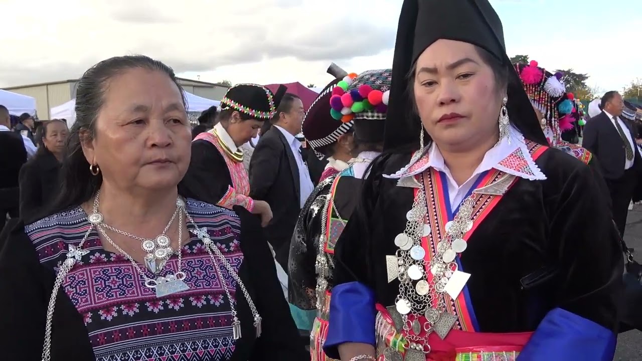 Fresno Hmong New Year 2026 Kwv Txhiaj Nkauj Muam Nraug Nus (  Maiv  Xi Tsab )