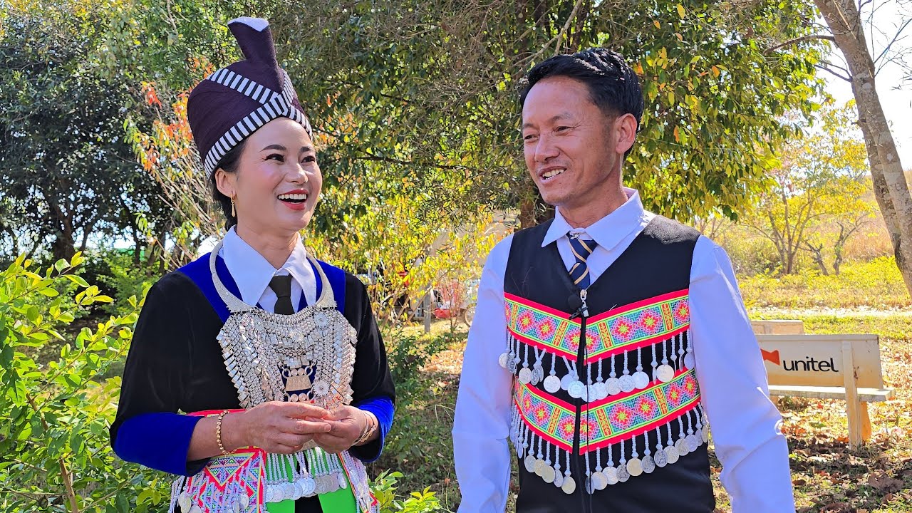 Yeev Lis thiab Yias Thoj Kwv Txhiaj nkauj hmoob nyab laj tus zoo  nkauj