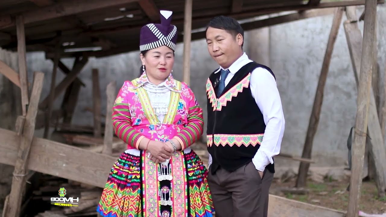 Nkauj kiab Lis thiab Pov Muas Kwv Txhiaj cas koj tuaj ua kom nco koj  xwb