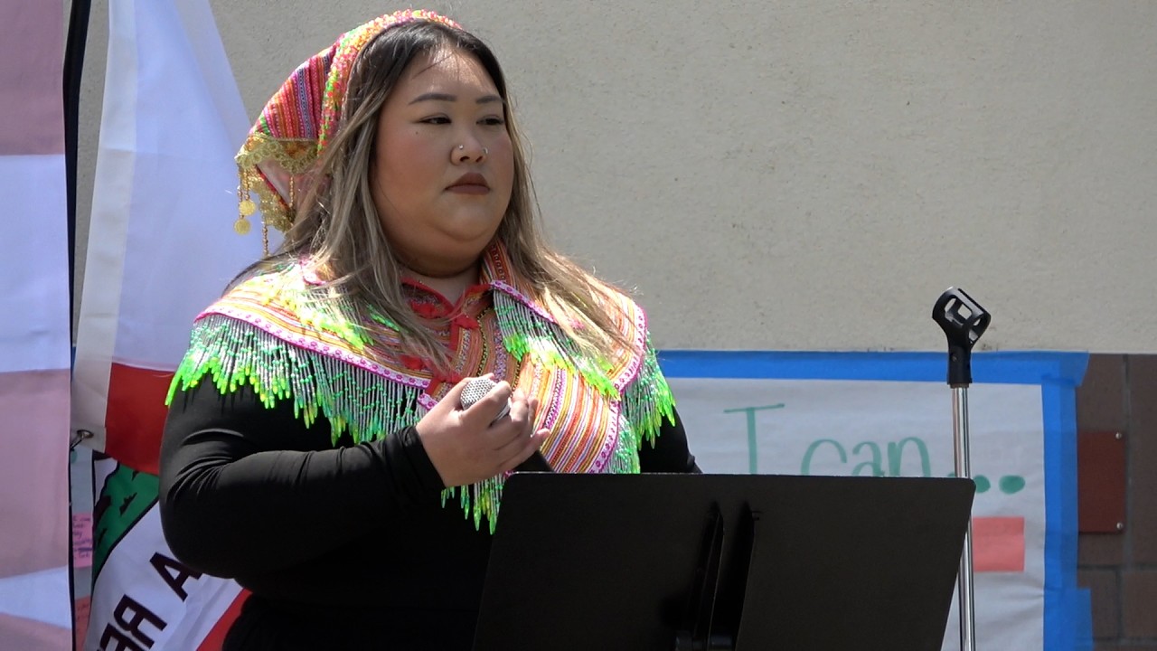 Hmong American day   Nkauj Hmoob  Song