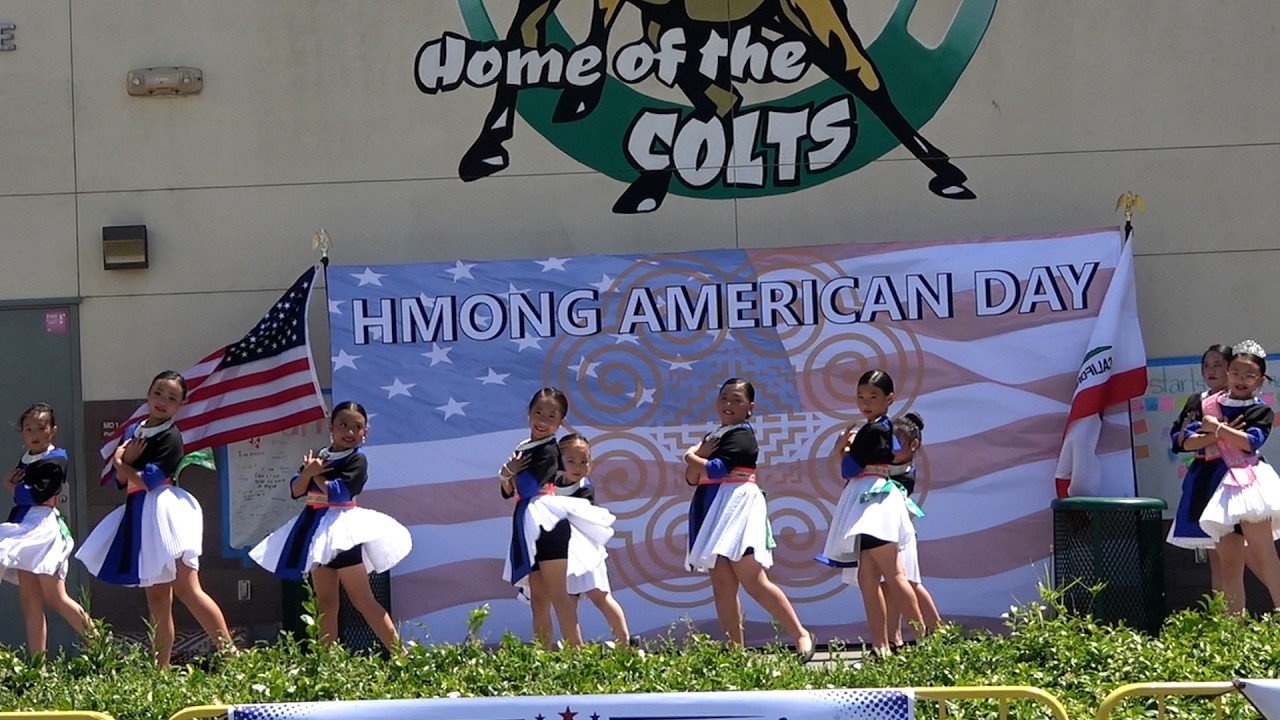 Hmong American day pab ntxhais  Dance