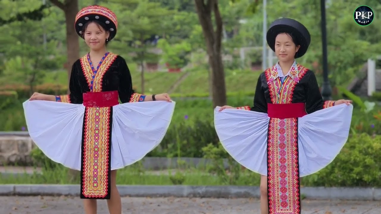 Nkauj Hmoob Seev Cev –  Nraug Hmoob Ntsuab (Mưa Vàng – Phương  Giàng)