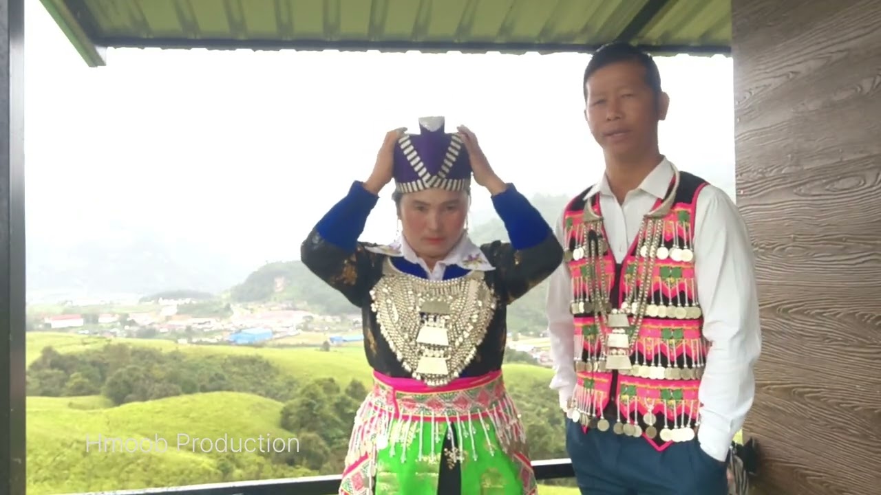 Phaj Thoj thiab Ntsum tsab hais ntau lub suab kwv txhiaj zoo
