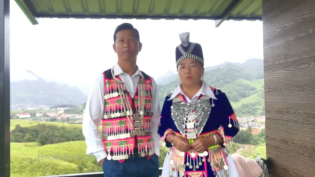 Kwv Txhiaj tsam koj ua luag nyab by Phaj Thoj thiab Ci Muas