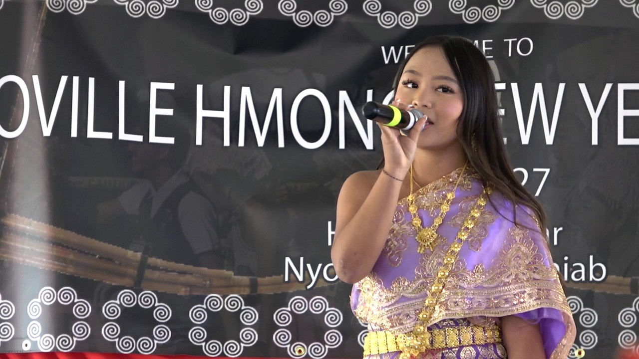 Oroville Hmong New Year  Sing Competition final round  Xam Vas Nas  Lis